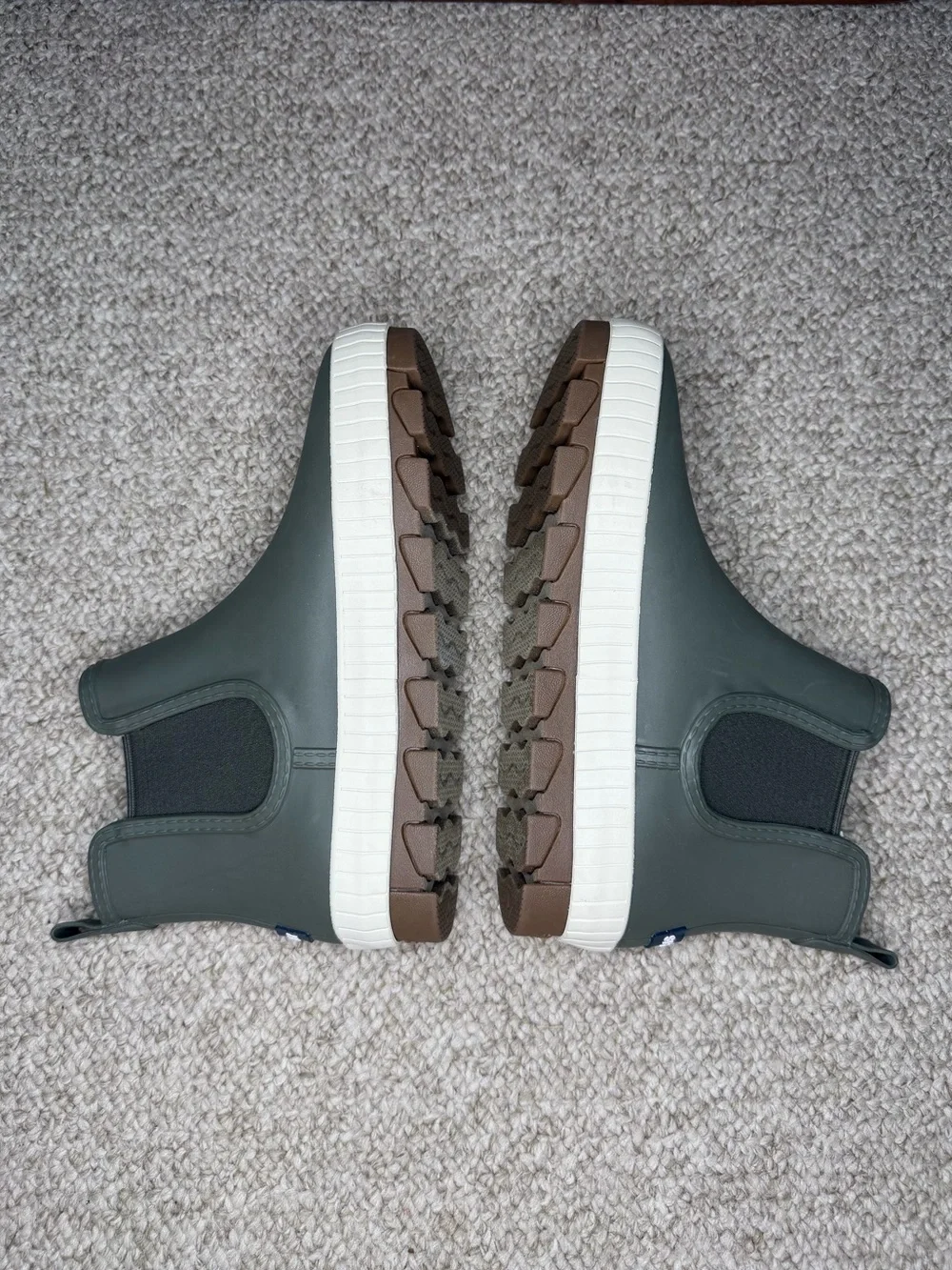 Sperry rubber rain boots